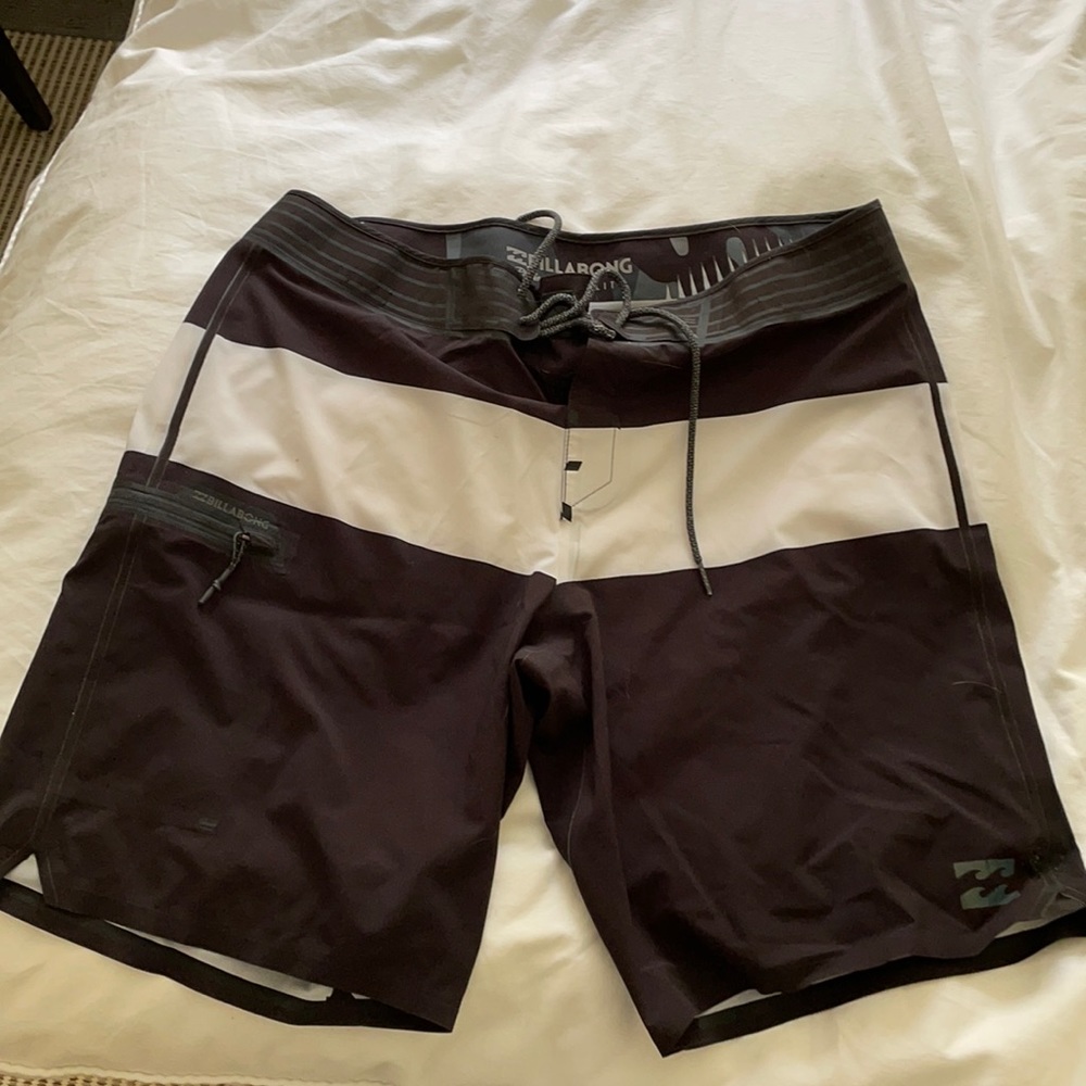 Billabong performance boardshorts
